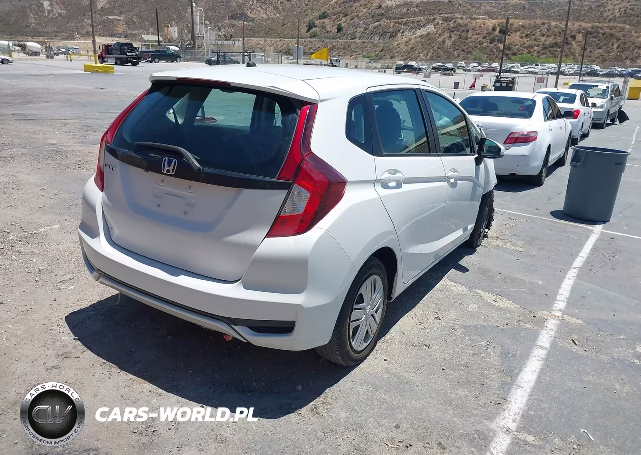 2019 Honda Fit Lx VIN:3HGGK5H47KM751997 - 4
