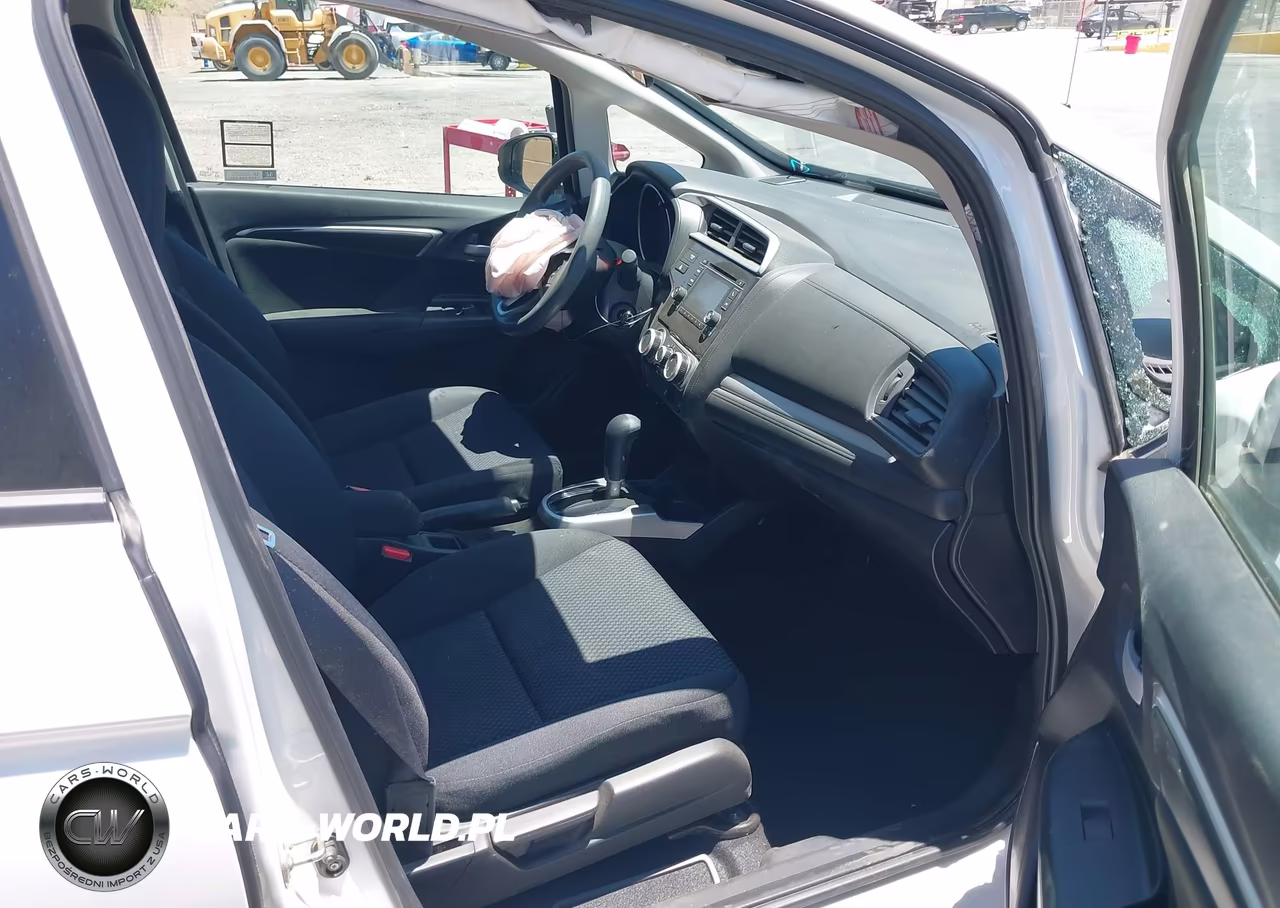 2019 Honda Fit Lx VIN:3HGGK5H47KM751997 - 5