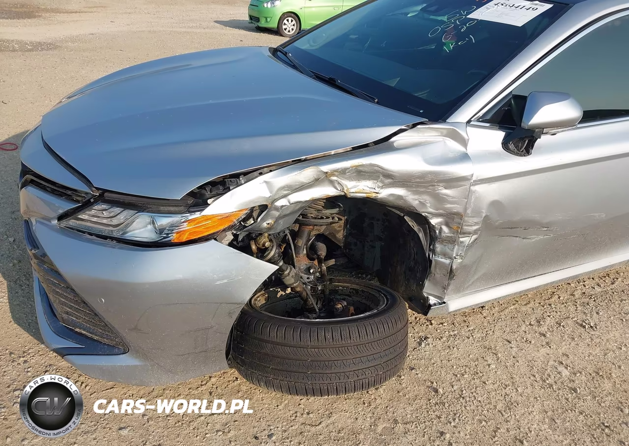 2018 Toyota Camry Xle VIN:4T1B11HK1JU037033 - 6