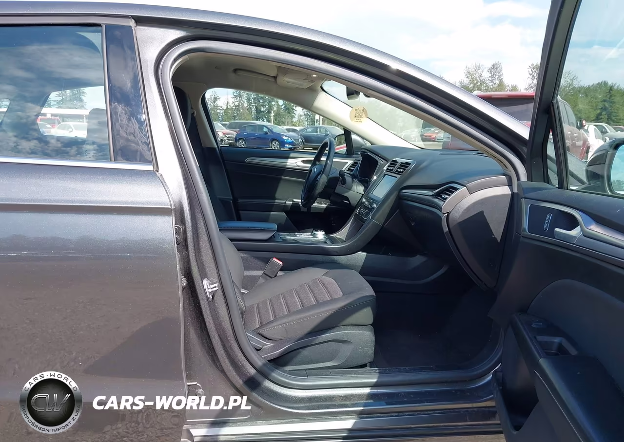 2020 Ford Fusion Hybrid Se VIN:3FA6P0LU7LR262306 - 5