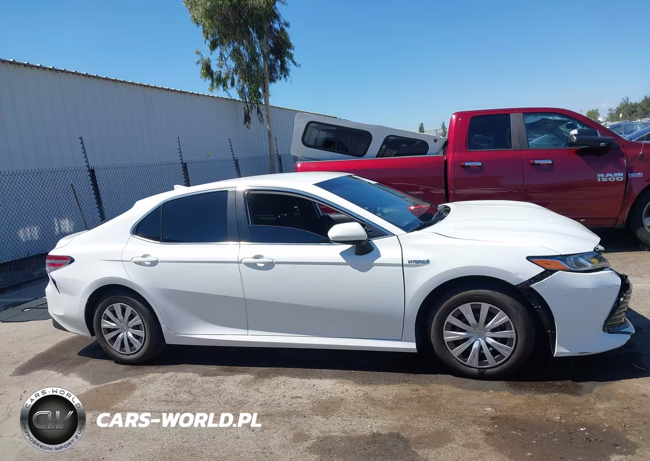 2020 Toyota Camry Le Hybrid VIN:4T1C31AK2LU539528 - 13