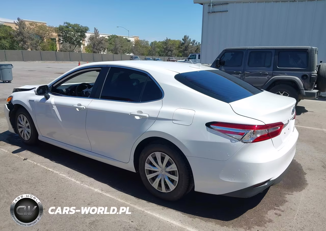 2020 Toyota Camry Le Hybrid VIN:4T1C31AK2LU539528 - 3
