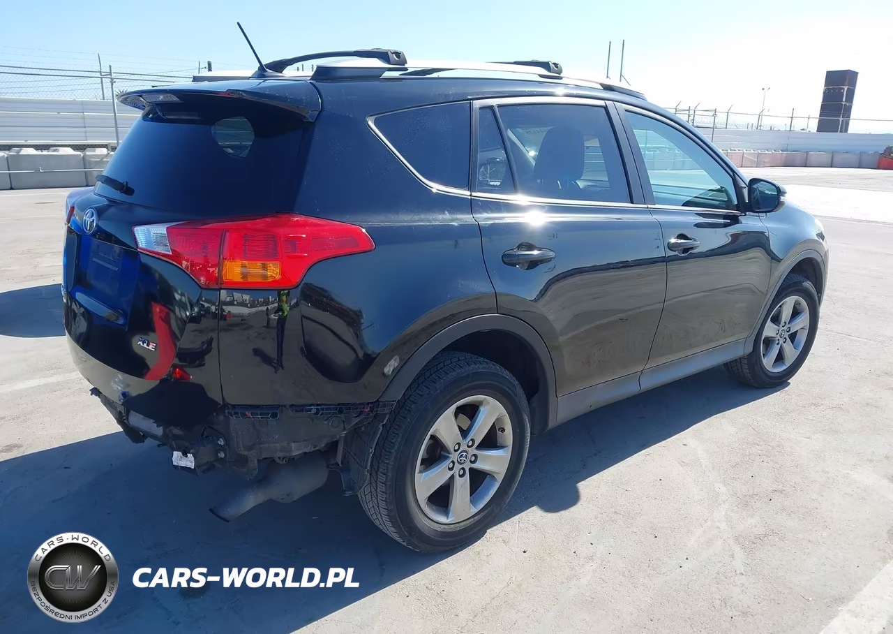 2015 Toyota Rav4 Xle VIN:2T3WFREV0FW161373 - 4