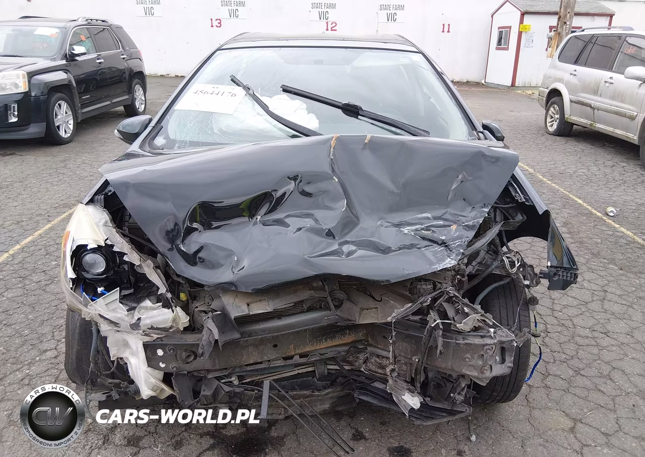 2016 Toyota Prius C Persona Series VIN:JTDKDTB36G1118788 - 12