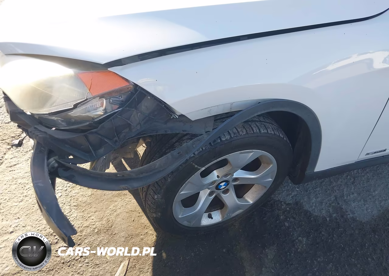 2014 BMW X1 Sdrive28I VIN:WBAVM1C52EVW53380 - 14