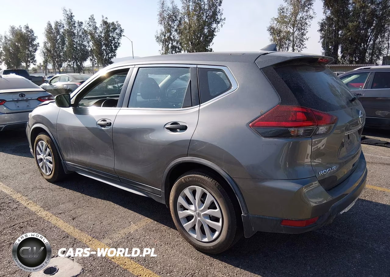 2018 Nissan Rogue S VIN:JN8AT2MT5JW458065 - 3