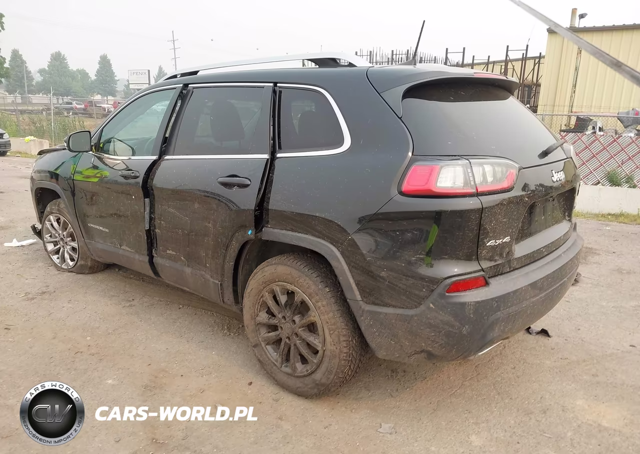 2021 Jeep Cherokee Latitude Lux 4X4 VIN:1C4PJMMX6MD100581 - 3