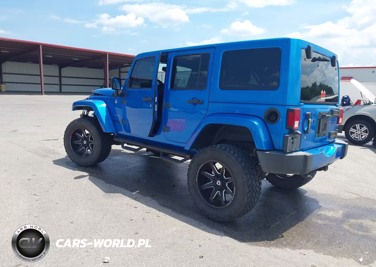 2016 Jeep Wrangler Unlimited Sahara VIN:1C4BJWEG9GL301972 - 3