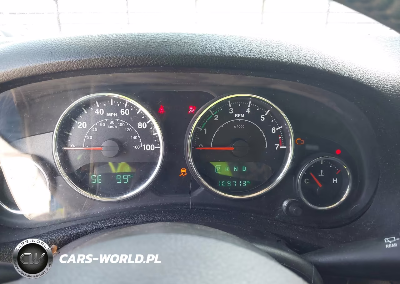 2016 Jeep Wrangler Unlimited Sahara VIN:1C4BJWEG9GL301972 - 7