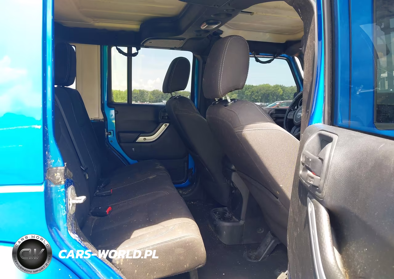 2016 Jeep Wrangler Unlimited Sahara VIN:1C4BJWEG9GL301972 - 8