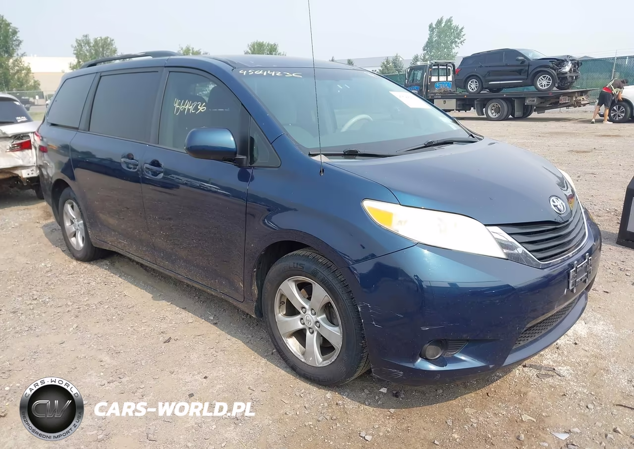 2011 Toyota Sienna Le V6 VIN:5TDKK3DC0BS156600 - 1