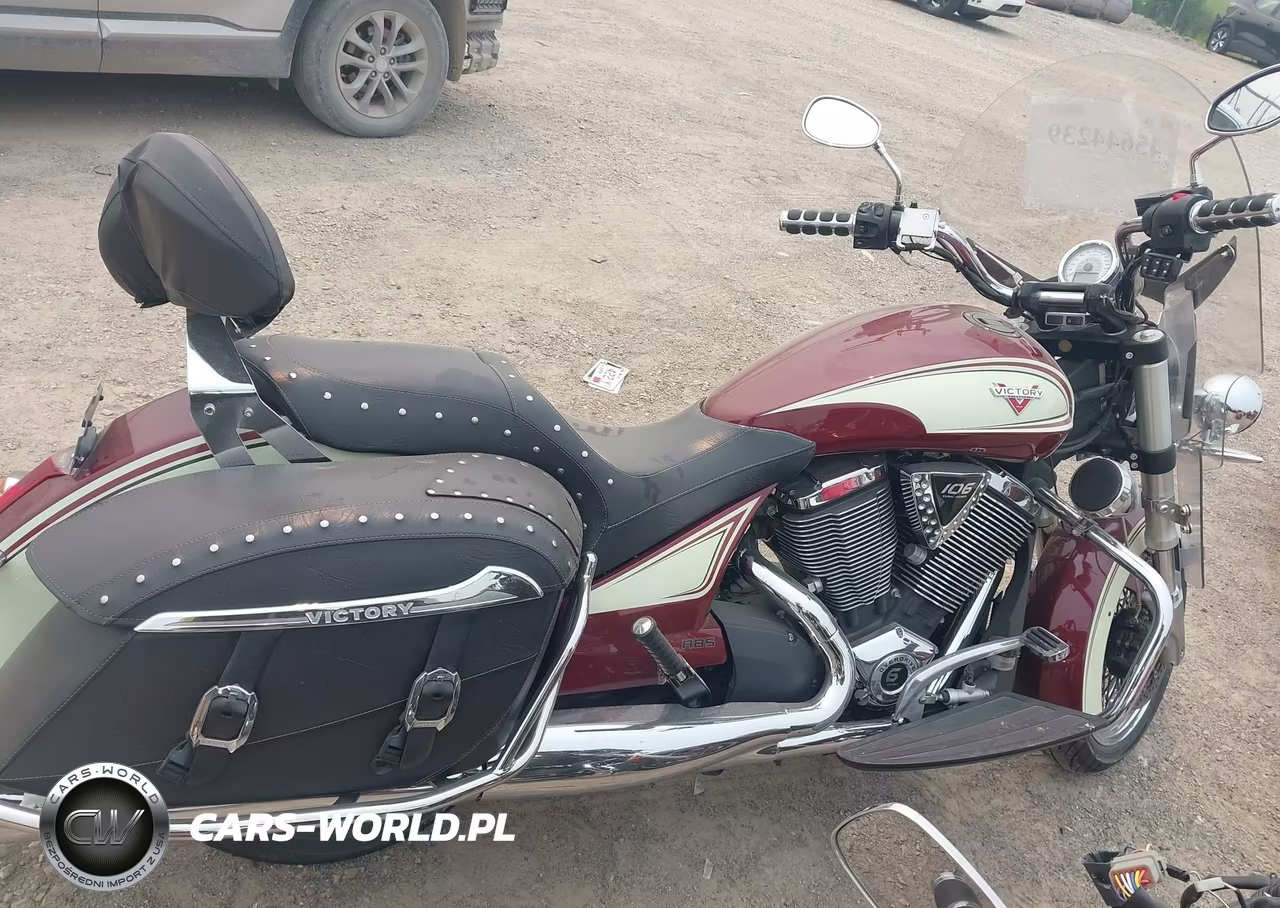 2013 Victory Motorcycles Cross Roads Classic VIN:5VPBW36N3D3015884 - 12