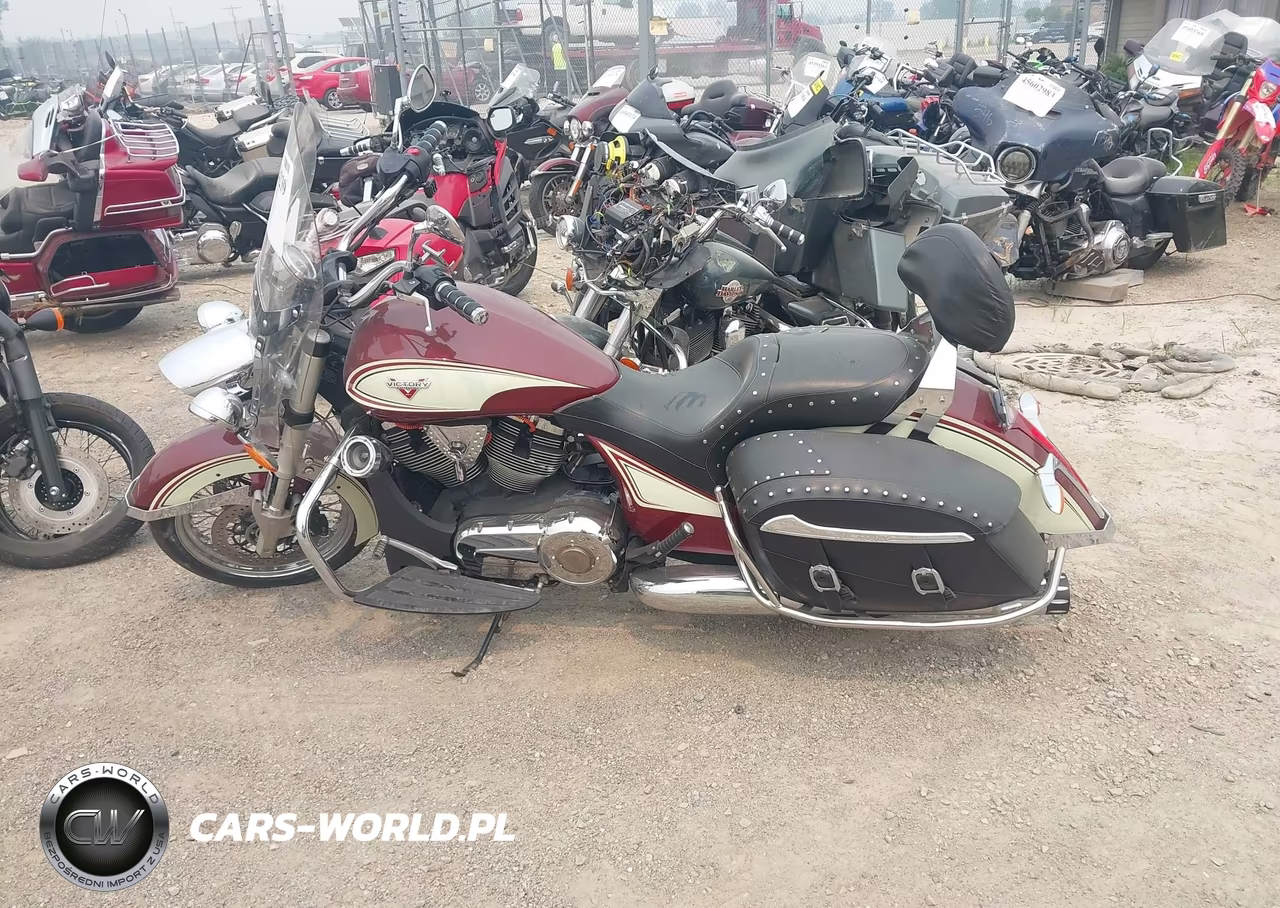 2013 Victory Motorcycles Cross Roads Classic VIN:5VPBW36N3D3015884 - 13