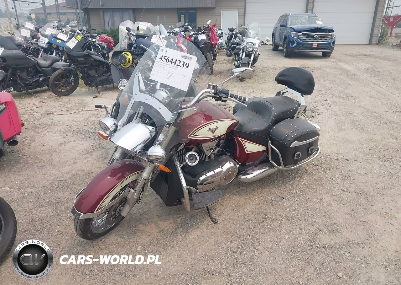 2013 Victory Motorcycles Cross Roads Classic VIN:5VPBW36N3D3015884 - 2