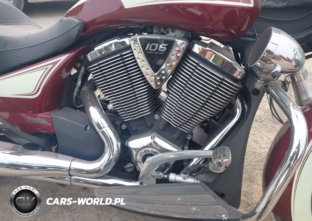 2013 Victory Motorcycles Cross Roads Classic VIN:5VPBW36N3D3015884 - 8