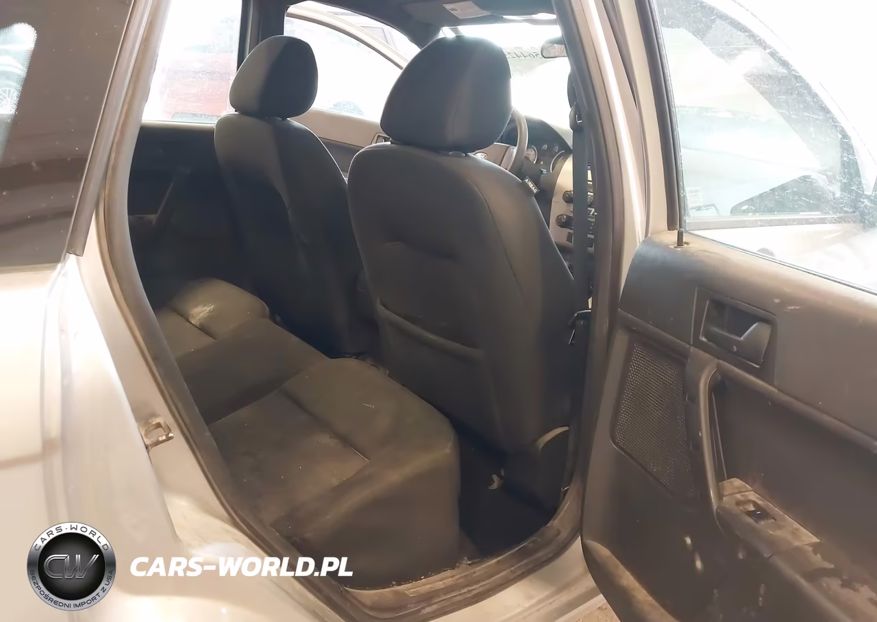 2010 Ford Focus Se VIN:1FAHP3FN6AW193066 - 8