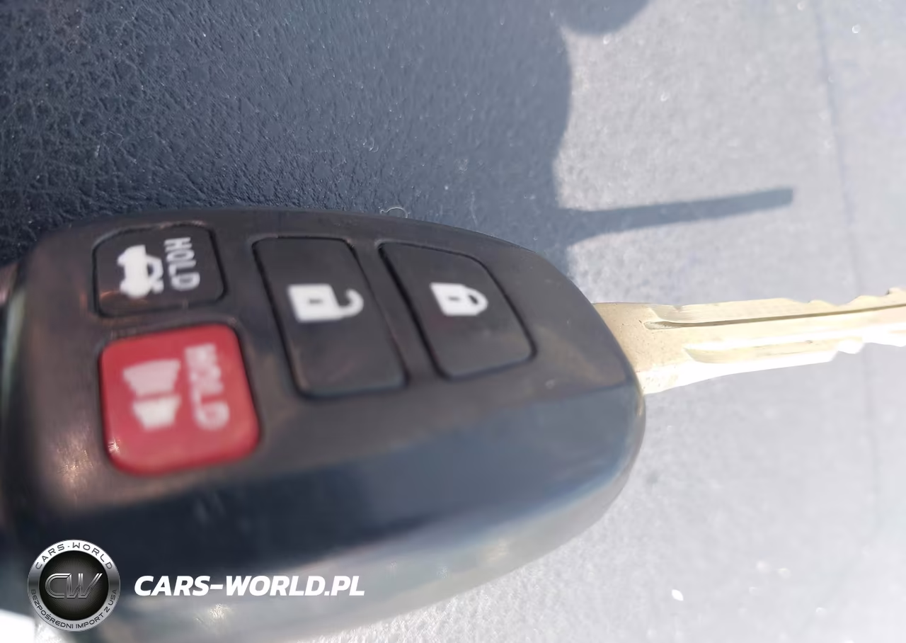 2016 Toyota Corolla Le VIN:5YFBURHE6GP427717 - 11