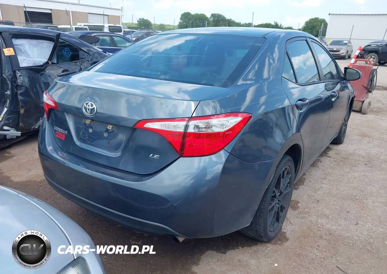 2016 Toyota Corolla Le VIN:5YFBURHE6GP427717 - 4
