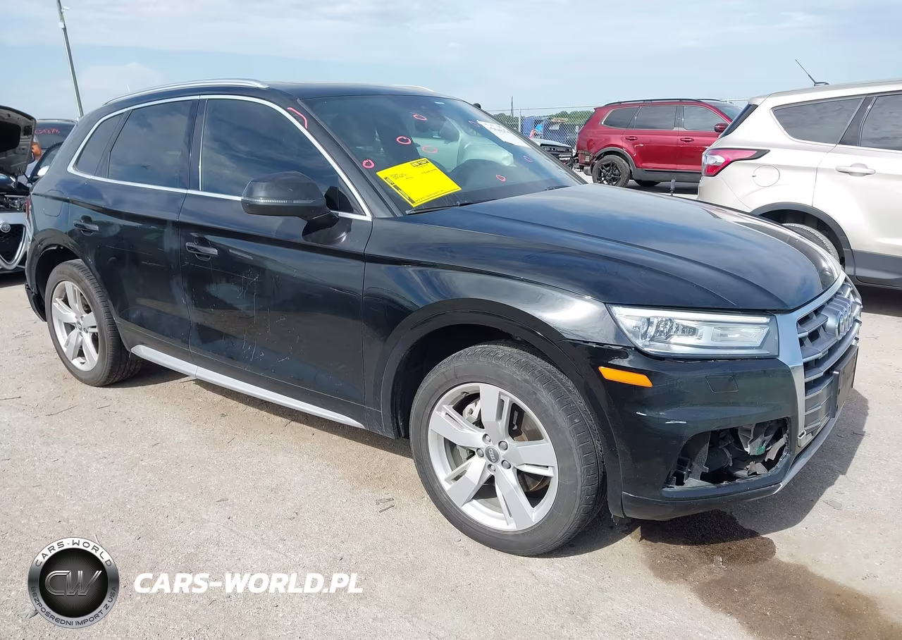 2019 Audi Q5 45 Premium VIN:WA1ANAFY4K2084351 - 1
