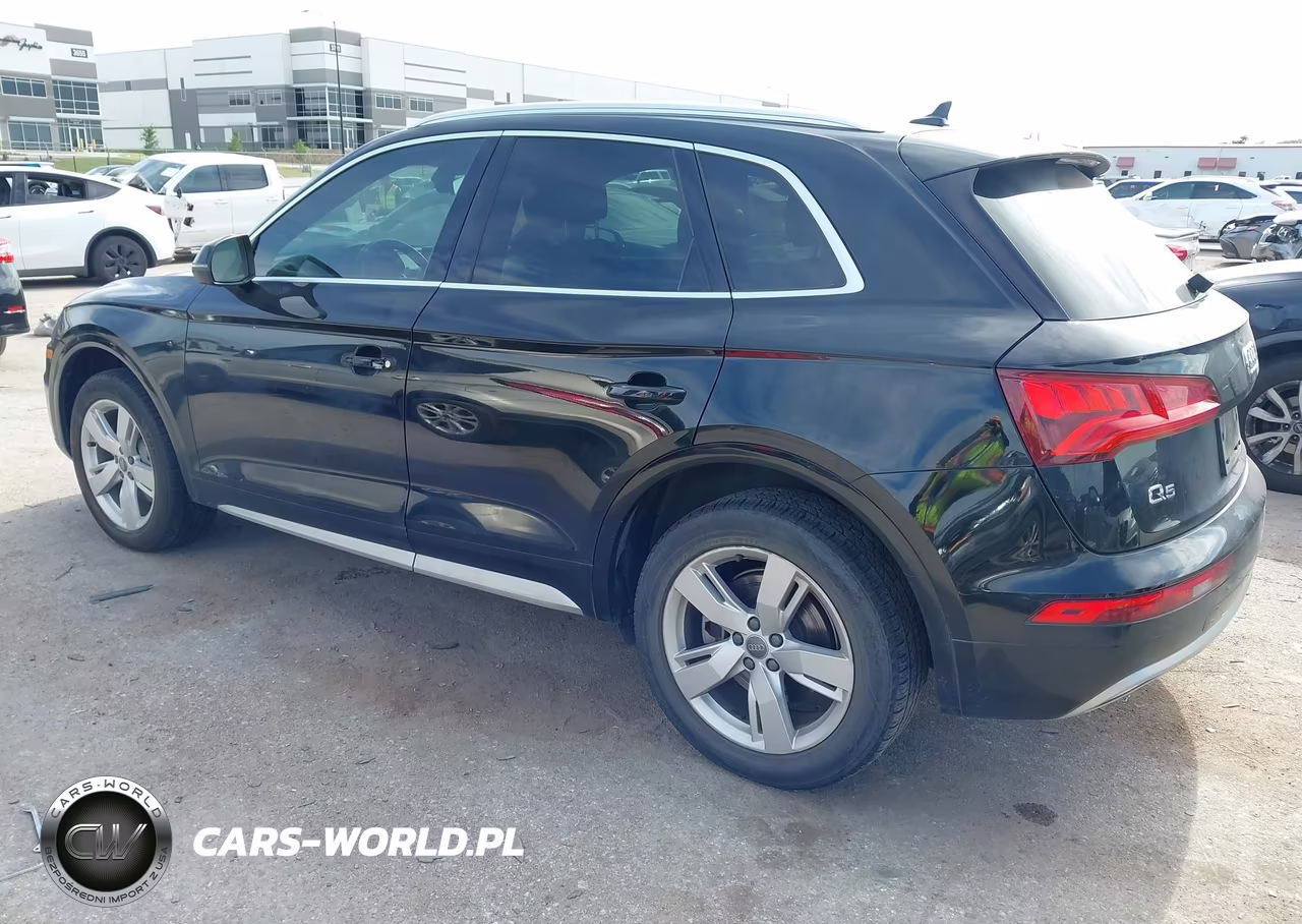 2019 Audi Q5 45 Premium VIN:WA1ANAFY4K2084351 - 3