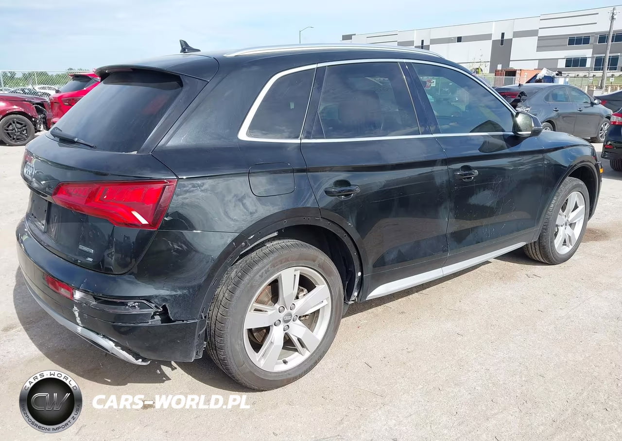 2019 Audi Q5 45 Premium VIN:WA1ANAFY4K2084351 - 4