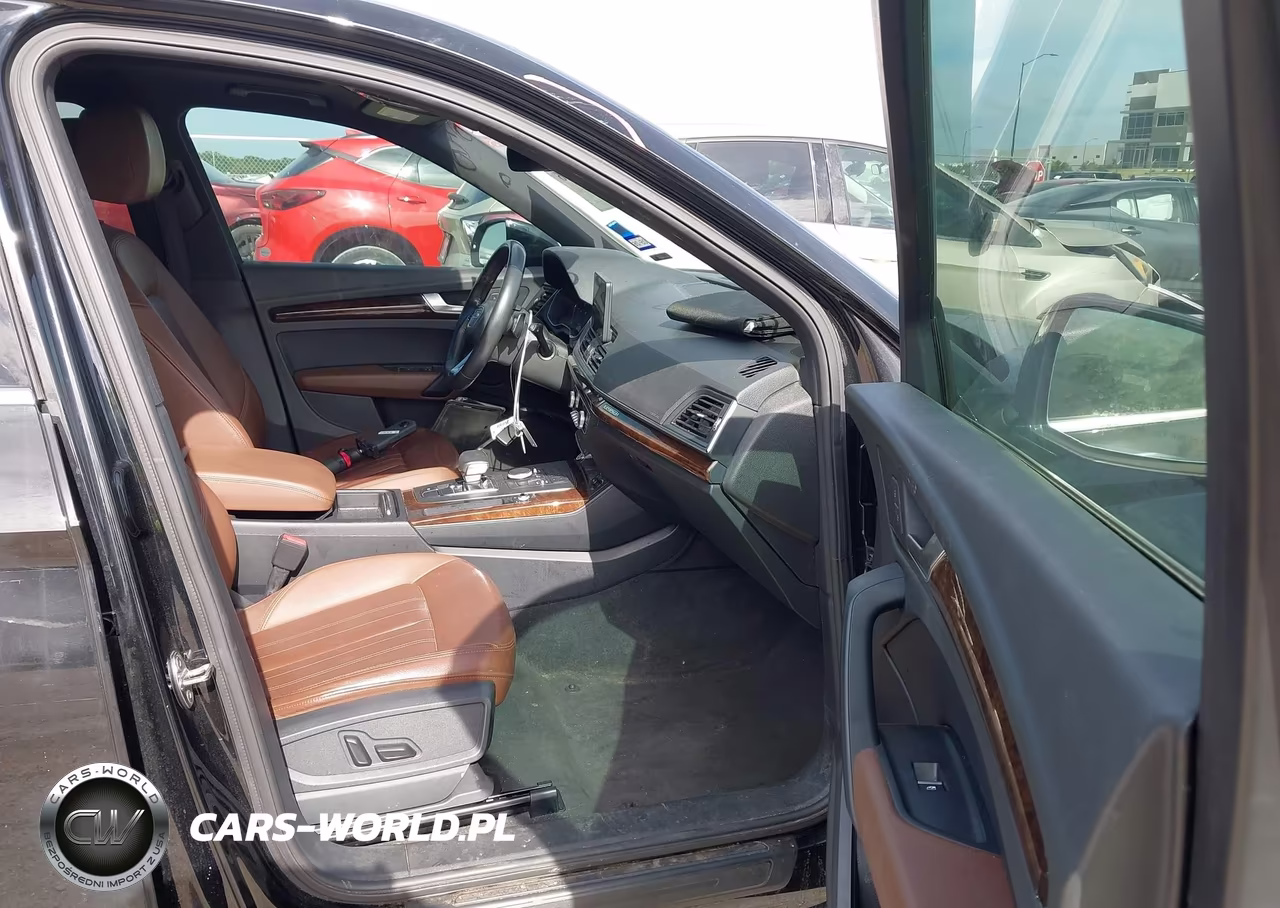 2019 Audi Q5 45 Premium VIN:WA1ANAFY4K2084351 - 5