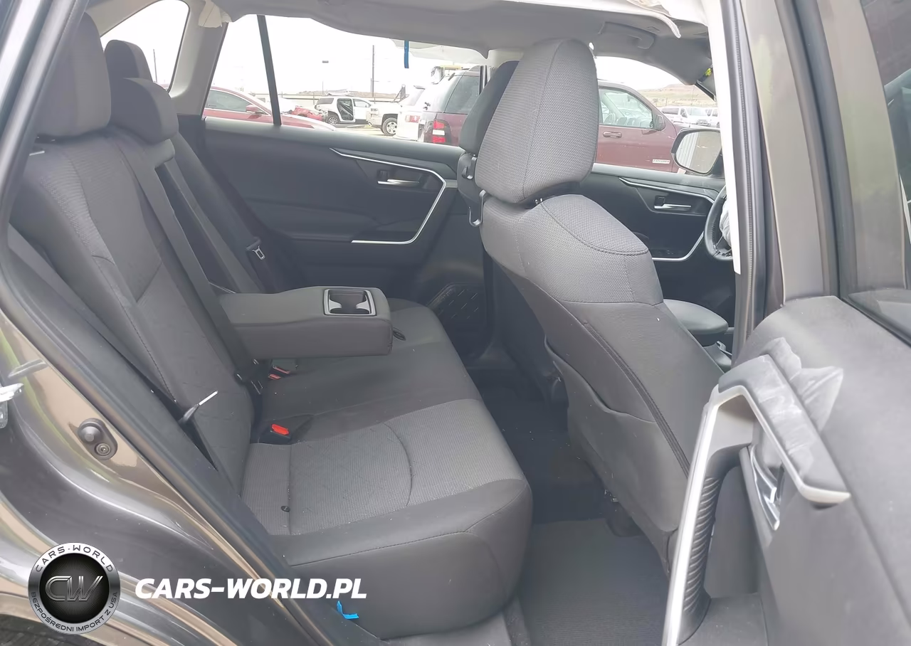 2025 Toyota Rav4 Xle VIN:2T3W1RFV9SC303728 - 8