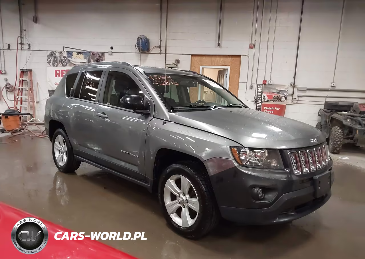 2014 Jeep Compass Latitude – zdjęcie 1 z 16