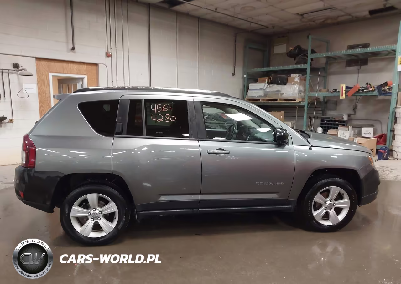2014 Jeep Compass Latitude VIN:1C4NJDEB4ED532825 - 13