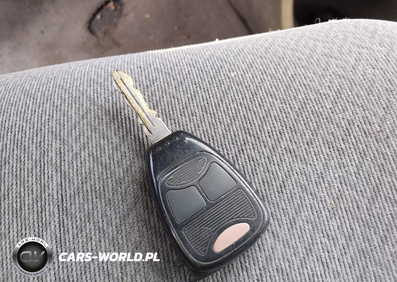 2005 Chrysler Town & Country Lx VIN:2C4GP44R65R243335 - 11