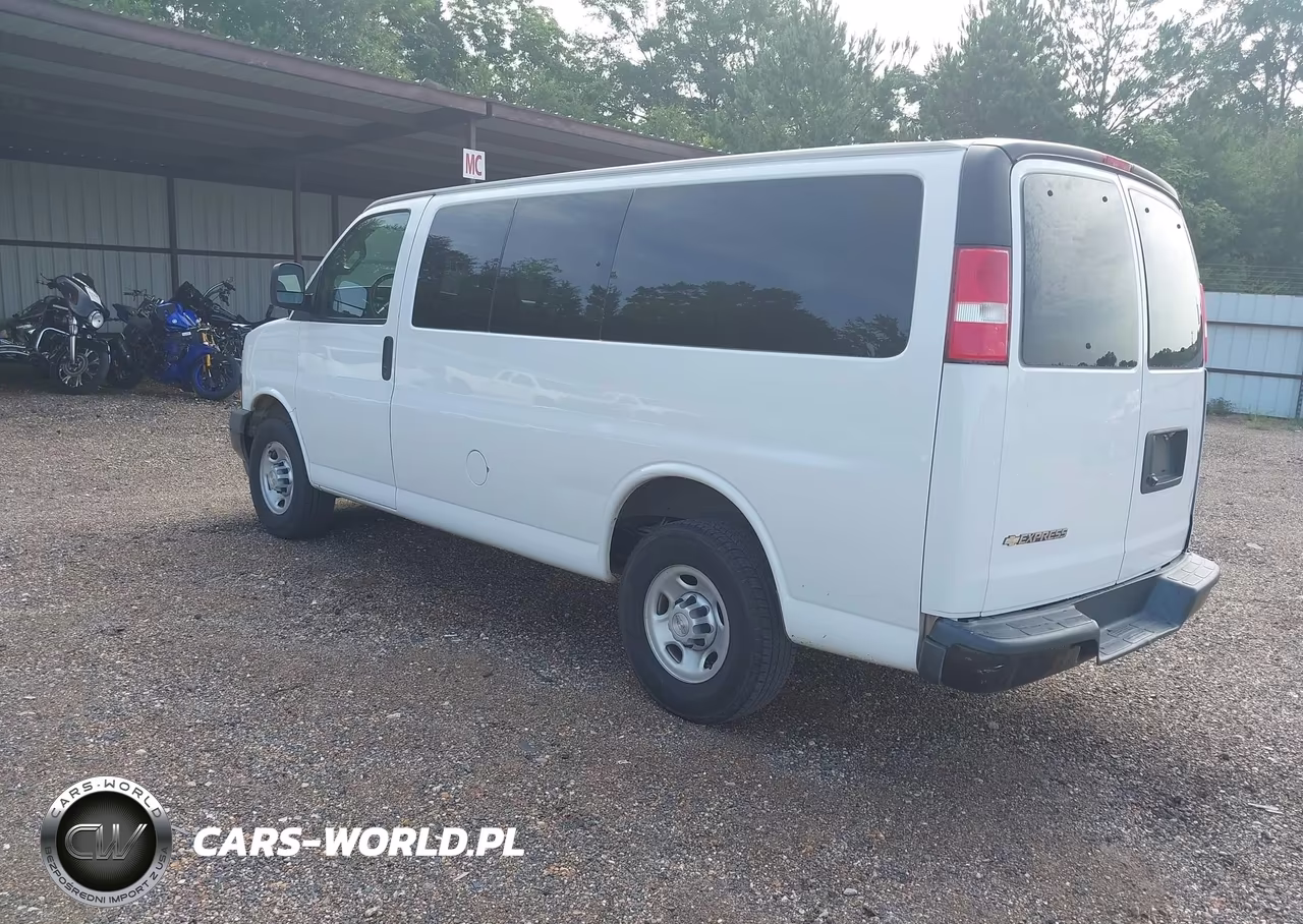 2019 Chevrolet Express 2500 Ls VIN:1GAWGEFG8K1291313 - 3