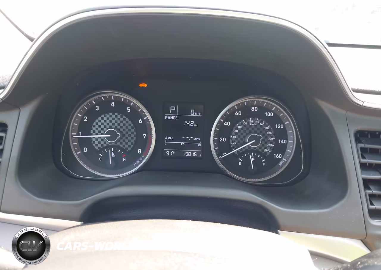 2019 Hyundai Elantra Se VIN:5NPD74LF3KH487074 - 7