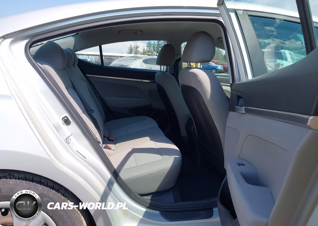 2019 Hyundai Elantra Se VIN:5NPD74LF3KH487074 - 8