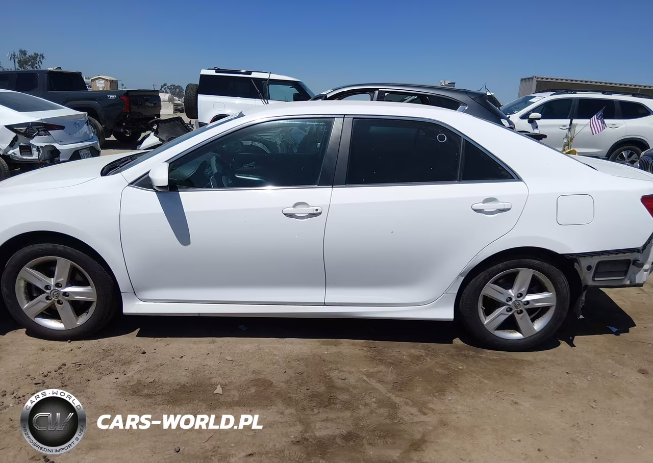 2014 Toyota Camry Se VIN:4T1BF1FK2EU842016 - 15