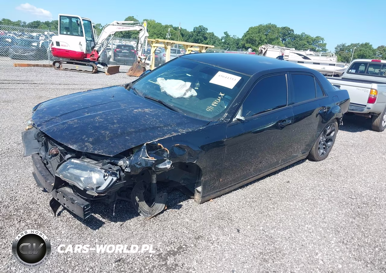 2019 Chrysler 300 S VIN:2C3CCABG5KH516944 - 2