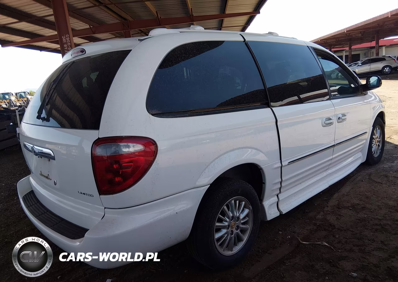 2002 Chrysler Town & Country Limited VIN:2C8GP64L52R533230 - 4