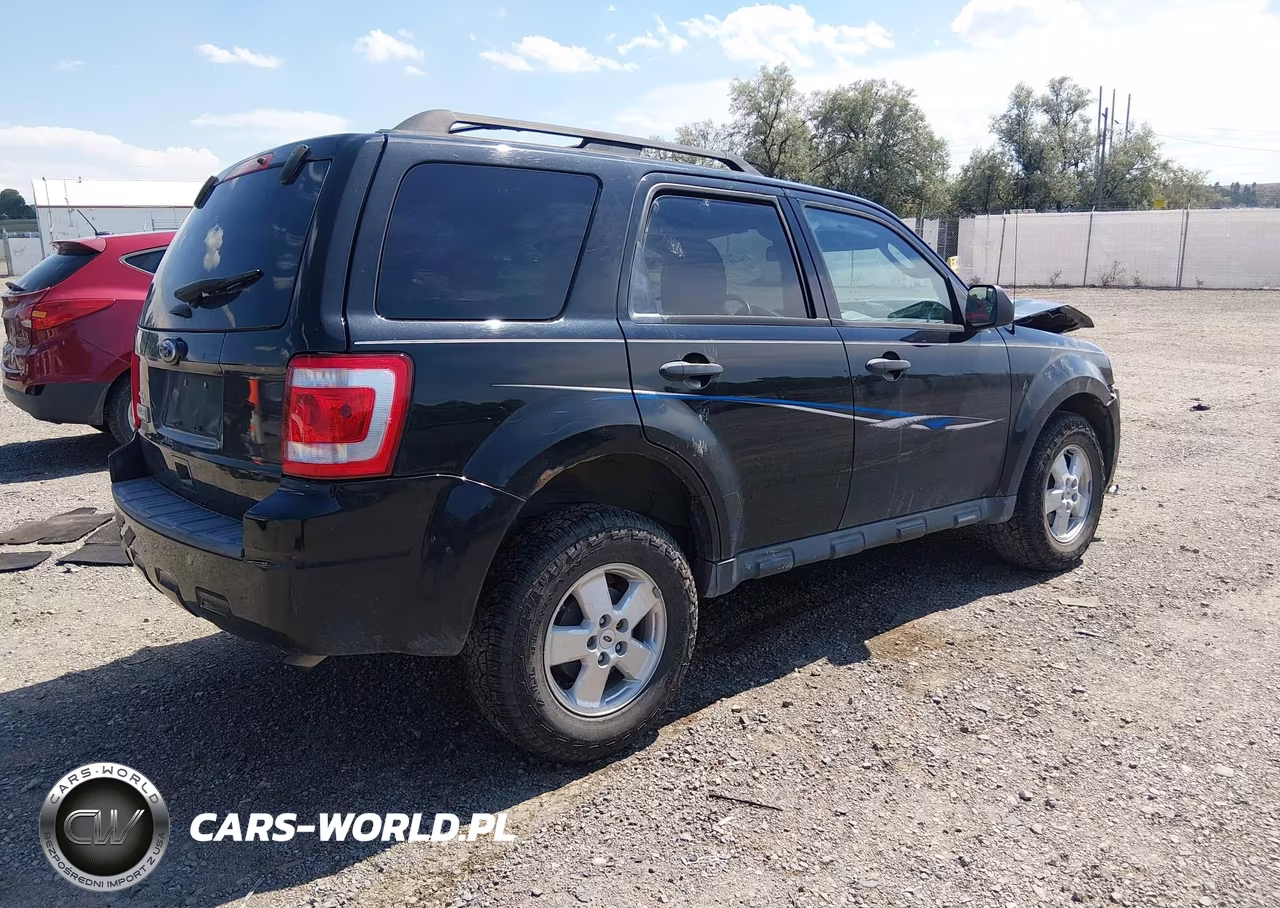 2011 Ford Escape Xlt Automatic VIN:1FMCU0D76BKC34106 - 4