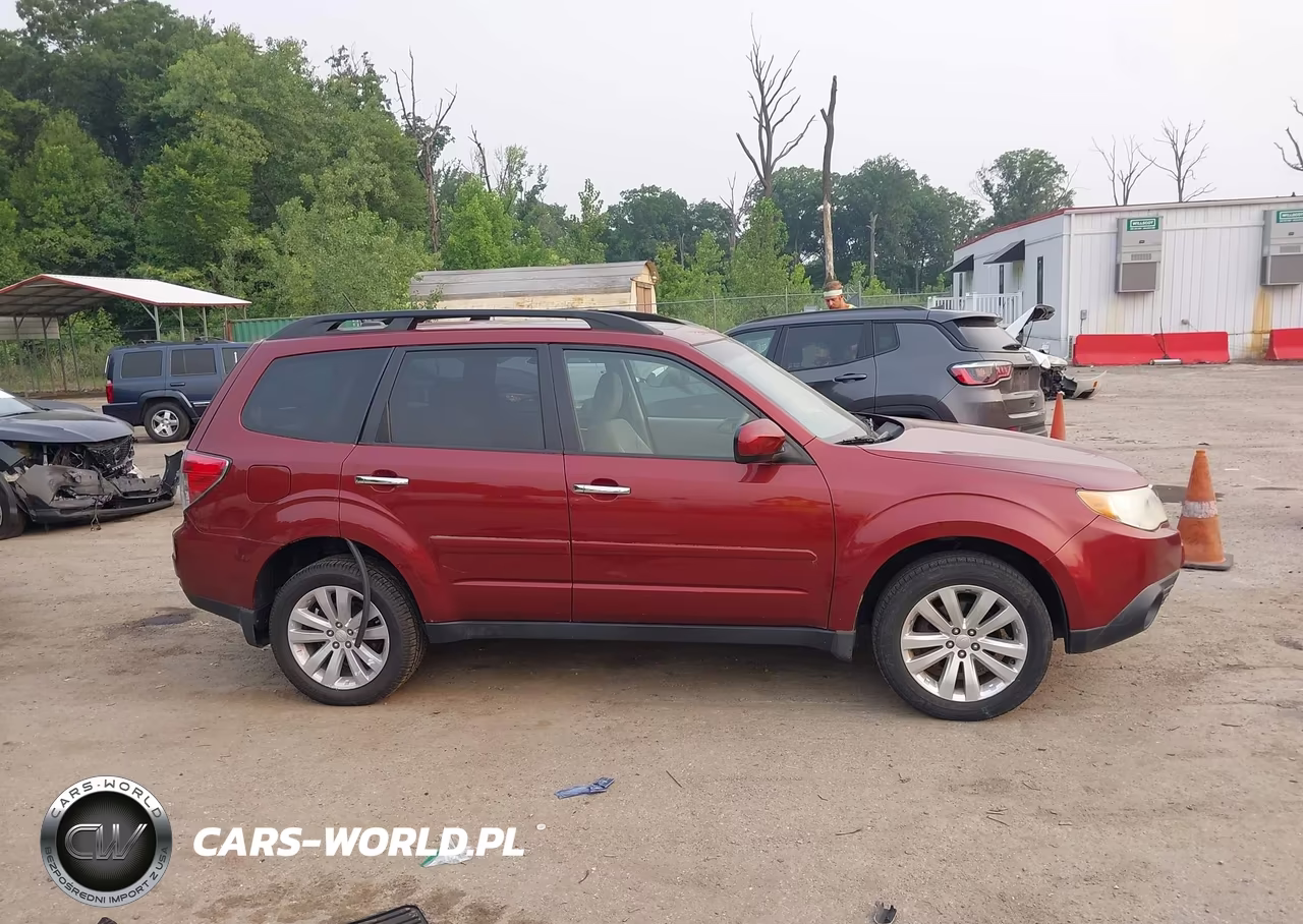 2011 Subaru Forester 2.5X Premium VIN:JF2SHADC7BH713107 - 14
