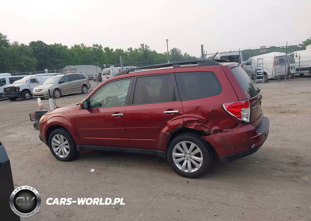 2011 Subaru Forester 2.5X Premium VIN:JF2SHADC7BH713107 - 15