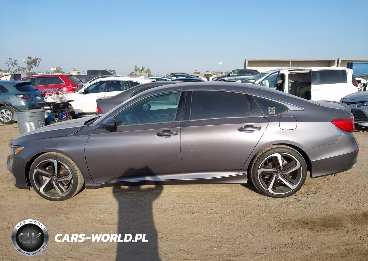 2018 Honda Accord Sport VIN:1HGCV1F32JA036274 - 14