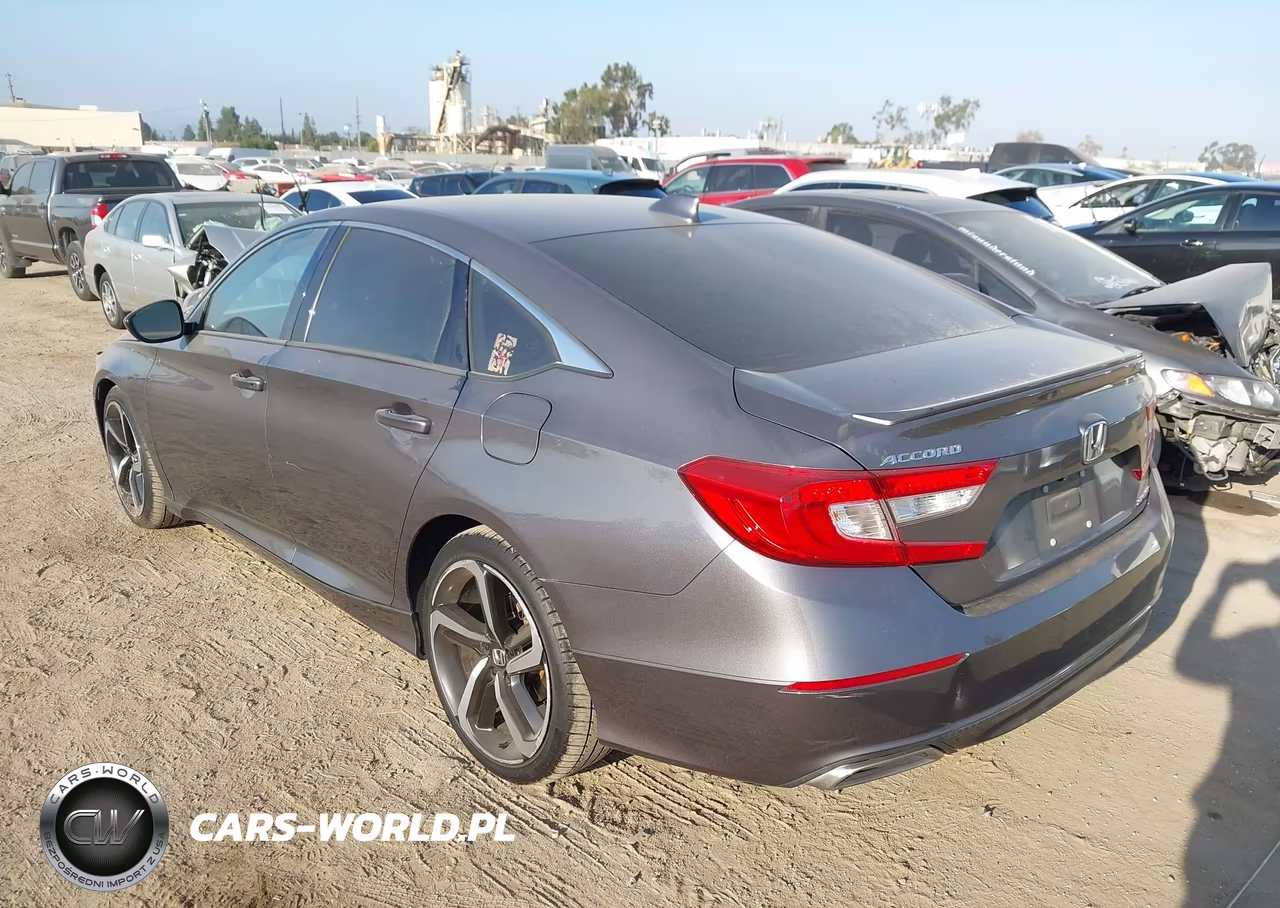 2018 Honda Accord Sport VIN:1HGCV1F32JA036274 - 3