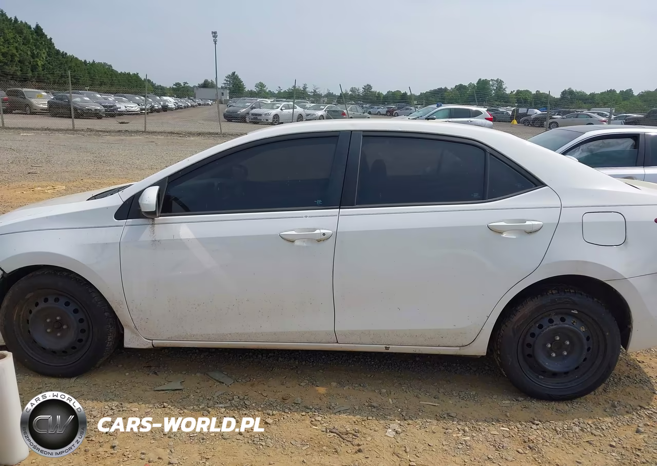 2017 Toyota Corolla Le VIN:2T1BURHE8HC884479 - 14