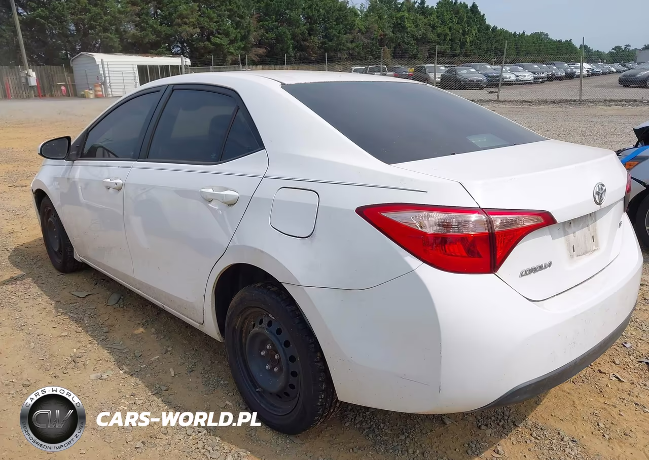 2017 Toyota Corolla Le VIN:2T1BURHE8HC884479 - 3