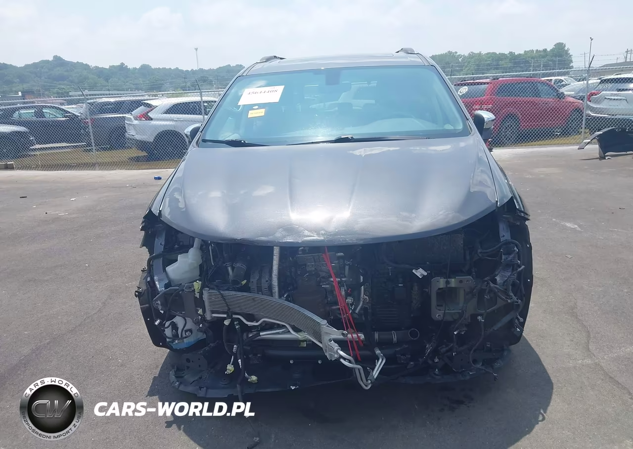 2020 Chrysler Pacifica Limited VIN:2C4RC1GG2LR109304 - 13