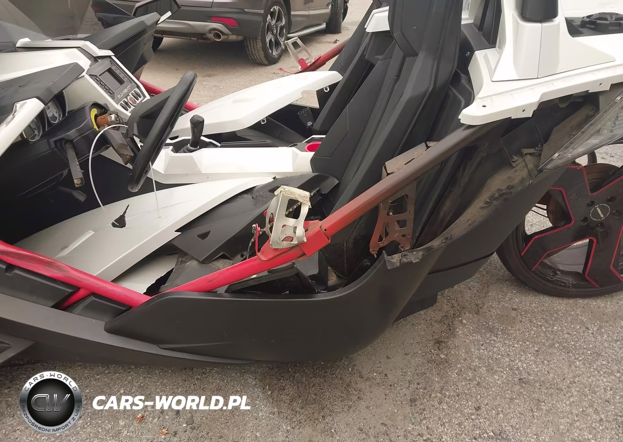 2016 Polaris Slingshot Sl VIN:57XAAPFA0G7113207 - 12