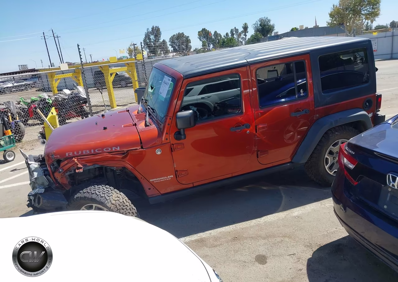 2014 Jeep Wrangler Unlimited Rubicon VIN:1C4BJWFG0EL303363 - 15