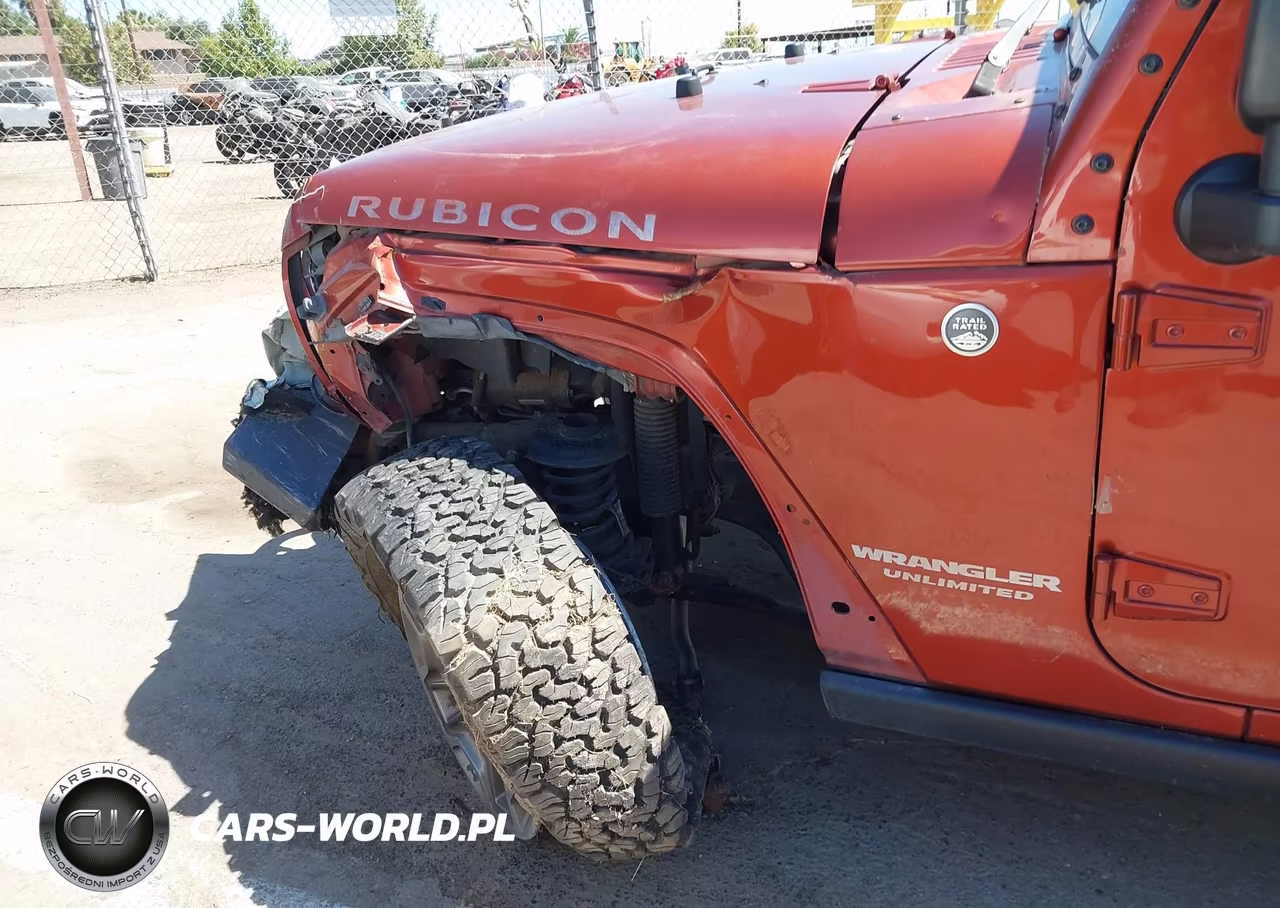 2014 Jeep Wrangler Unlimited Rubicon VIN:1C4BJWFG0EL303363 - 6