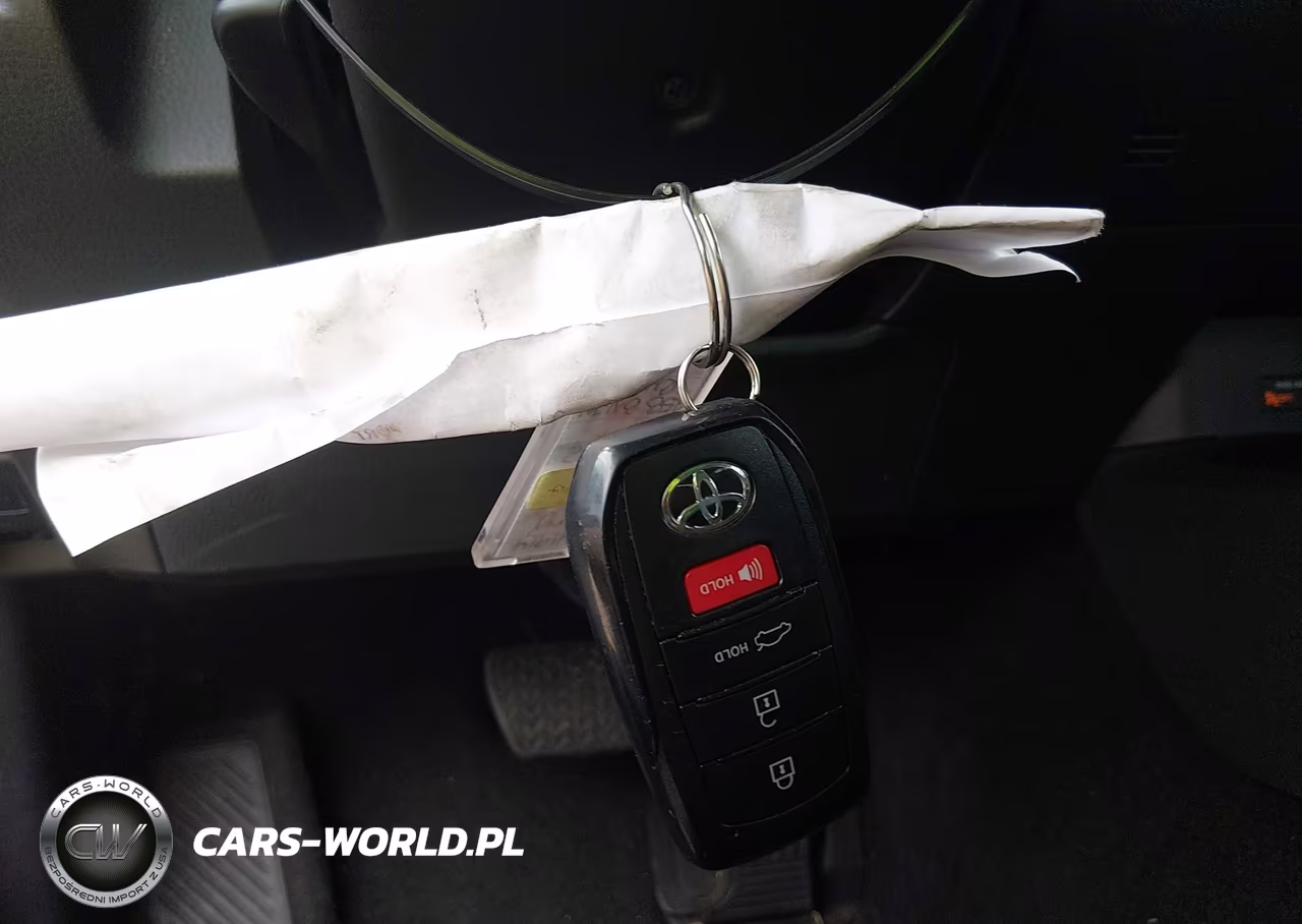 2025 Toyota Camry Le VIN:4T1DAACK0SU028728 - 11