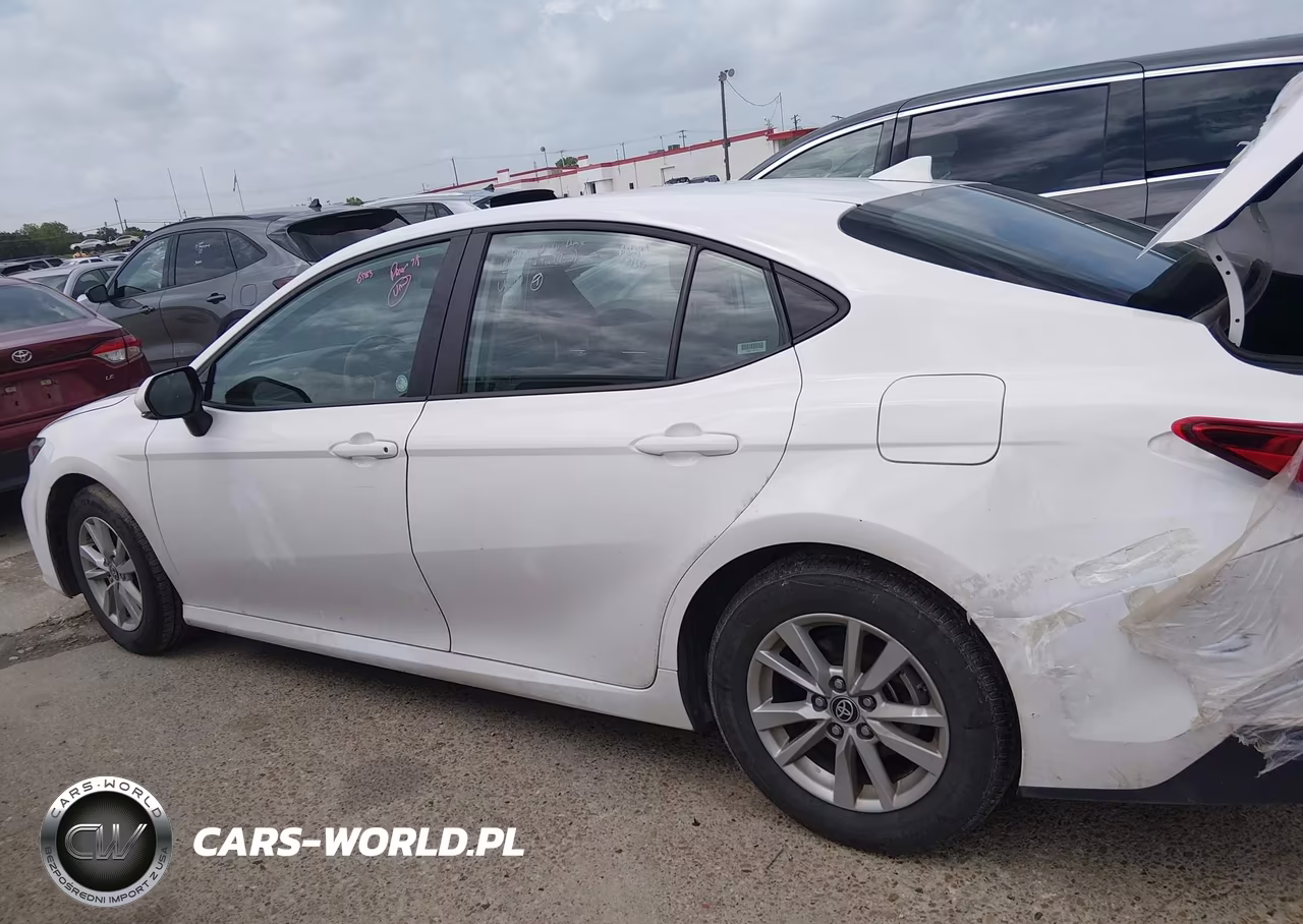 2025 Toyota Camry Le VIN:4T1DAACK0SU028728 - 14