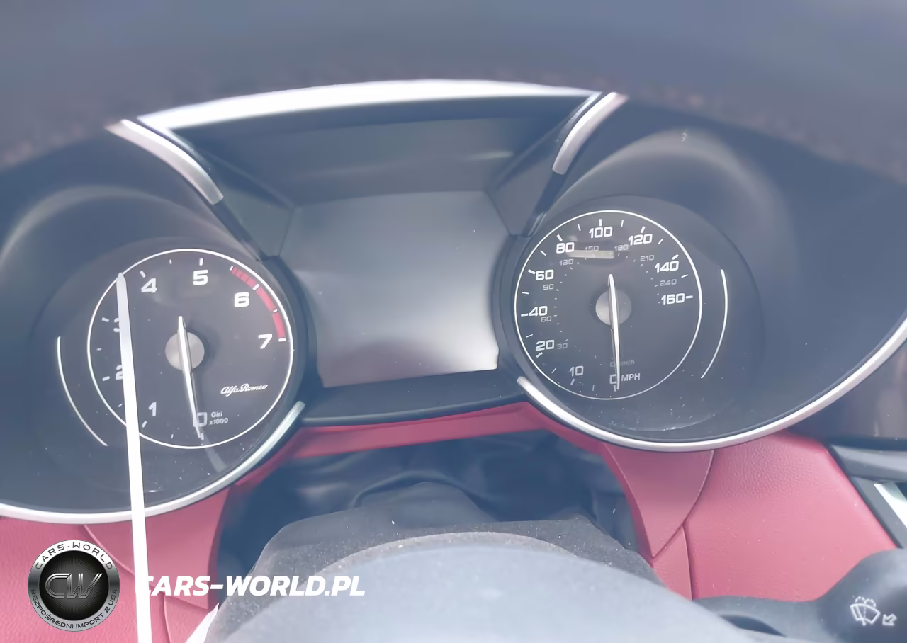 2021 Alfa Romeo Giulia Rwd VIN:ZARFAMAN0M7639037 - 16